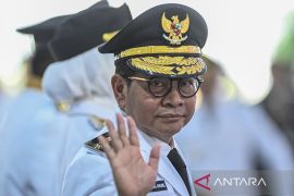 Cerita nganter ngantor Pram-Doel  yang akhirnya selesai