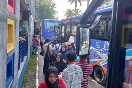 Dishub: Penumpukan penumpang akibat Bus Trans Batam harus antre BBM