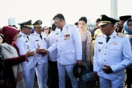 Gubernur: Pelantikan serentak permudah  koordinasi roda pemerintahan