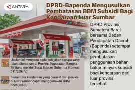 DPRD-Bapenda mengusulkan pembatasan BBM subsidi bagi kendaraan luar Sumbar