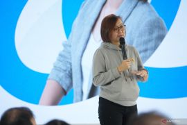 Wamenekraf tekankan pentingnya kuasai bahasa asing dalam dunia digital