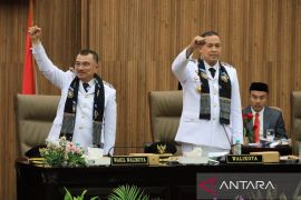 Tri dan Harris komitmen wujudkan sapta program pembangunan Kota Bekasi