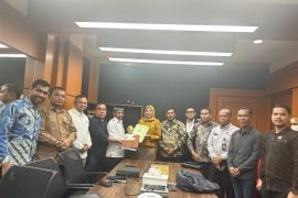 Komisi I DPRA perjuangkan nasib pegawai honorer ke Kemenpan RB