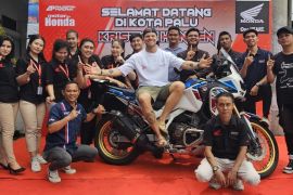 Youtuber Kristian Hansen berkunjung ke Sulawesi Tengah: Review Honda CRF1100L Africa Twin dalam petualangan keliling Indonesia