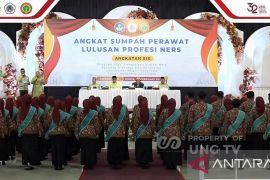 51 mahasiswa UNG ikuti proses angkat sumpah profesi ners