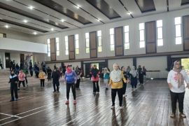 PT Timah senam bersama pemerintah kecamatan dan kelurahan se-Mentok