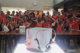 Headset murah berkualitas untuk menemani aktivitas luar ruangan