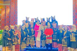 Songket perlu dilestarikan di Tanah Air sebagai warisan budaya