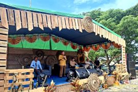 Rektor Universitas Muhammadiyah Gorontalo ajak mahasiswa peduli lingkungan