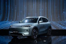 Geely EX5 dapat sambutan positif di IIMS 2025