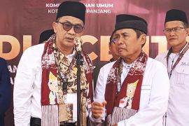Nasrul-Eri ucapkan selamat kepada Hendri Arnis-Allex Saputra dan ajak pendukung dan relawan kembali bersatu