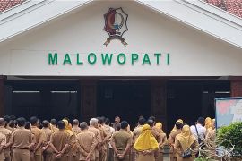 Wabup Bojonegoro ingatkan ASN beri pelayanan terbaik untuk warga