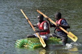 Menilik uniknya ajang balap perahu manfaatkan limbah plastik di Uganda