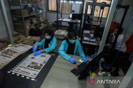 Digitalisasi koran di Monumen Pers Nasional