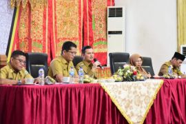 Wabup Padang Pariaman optimis layani warga meskipun efisiensi