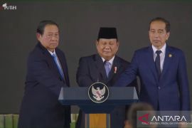 Prabowo, Jokowi dan SBY tekan tombol bersama seraya luncurkan Danantara