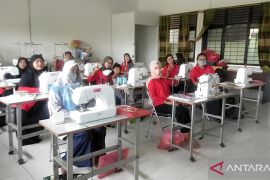 Dinakertrans Kutim tingkatkan pelatihan tenaga kerja lokal