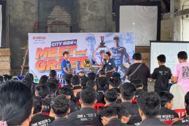 Aldi Satya Mahendra meet & greet dengan siswa SMK Negeri 3 Bangli Bali