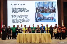 KWI anugerahi tujuh Ketua Umum Organisasi Pemuda Lintas Iman