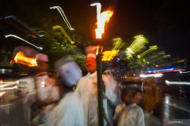 warga Balikpapan gelar pawai obor sambut Ramadhan 1446 H