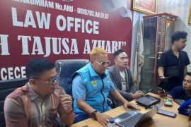 Kuasa Hukum Zakiyah-Najib berencana laporkan hakim MK ke MKMK