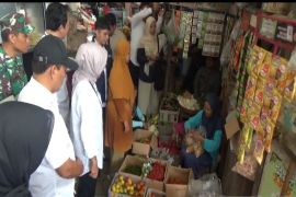 Jaga daya beli masyarakat, Pemkab Kulon Progo gelar pasar murah di kapanewon