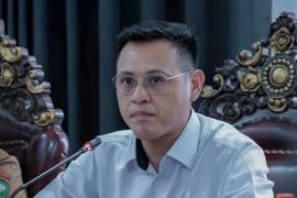 Wakil Bupati Malra Carlos Viali Rahantoknam Rapat Perdana pada hari pertama berkantor