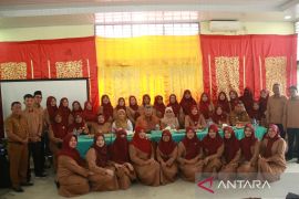 Ketua TP-PKK Kota Solok hadiri perpisahan masa bakti 2021/2024