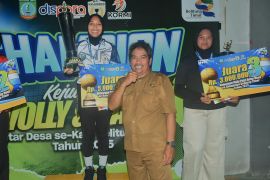 Desa Lalang Jaya dan Buding juara voli liga desa se-Belitung Timur