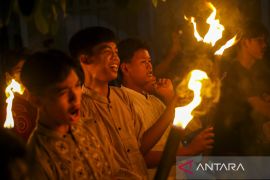 Pawai obor sambut bulan suci Ramadhan di Kota Serang