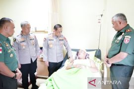 Kapolda dan Pangdam besuk anggota Polri pascainsiden di Tarakan