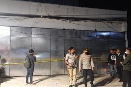 Pelaku kuras ATM korban usai mengecor pemillik ruko