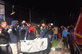 Polisi bongkar jasad yang dicor di ruko Jaktim