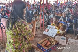 Kantor Pos Manokwari salurkan bansos tahap I kepada 13.926 KPM