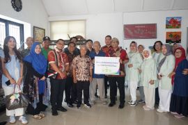 PertaLife Insurance donasikan dana pendidikan bagi anak disabilitas YPAC Pangkalpinang