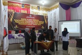 KPU Pasaman Barat tetapkan pasangan bupati dan wakil bupati terpilih