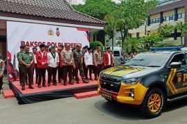 Sambut Ramadhan, Polda Jatim bagikan 12.050 paket sembako
