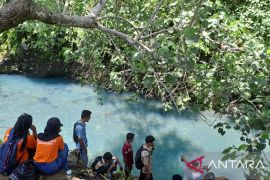 Peserta bimtek branding pariwisata kunjungi Wisata Alam Batu Busuk