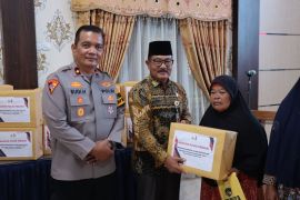 Sambut Ramadhan, Polres Pasaman bagikan paket sembako Polri Presisi