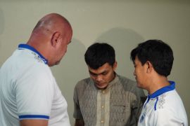 Jelang lawan Persebaya, pemain Persib takziah ke rumah duka ayah Rachmat Irianto