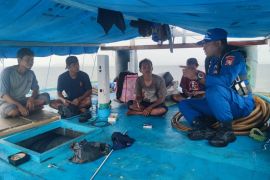 Ditpolairud patroli di perairan Pulau Ternate cegah gangguan keamanan