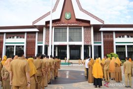 Pemprov Kalbar kurangi jam kerja ASN selama Ramadhan