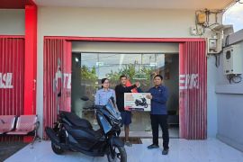 Pelanggan setia Telkomsel di Merauke raih hadiah motor Yamaha NMax