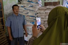 Distribusi tepat sasaran pupuk bersubsidi lewat digitaliasi Page 1 Small