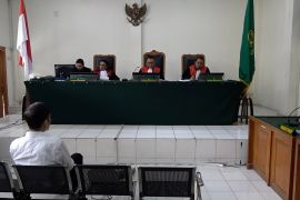 Kadisnakertrans Sumsel ajukan permohonan rawat jalan di sidang perdana