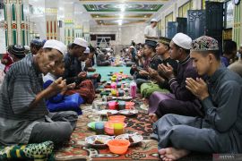 Mengenal bacaan doa berbuka puasa Ramadhan yang shahih dan mustajab