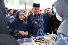 Gubernur Kalsel: pasar wadai Ramadhan tumbuhkan ekonomi UMKM