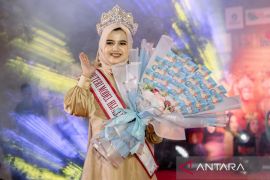 Fatma Tuz Syarah raih Puteri Model Hijab Indonesia 2025