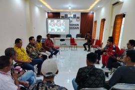DPRD Surabaya fasilitasi pertemuan warga terkait pembangunan hotel