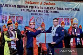 DPP TOGA ARITONANG lantik DPD ARITONANG di Kalimantan